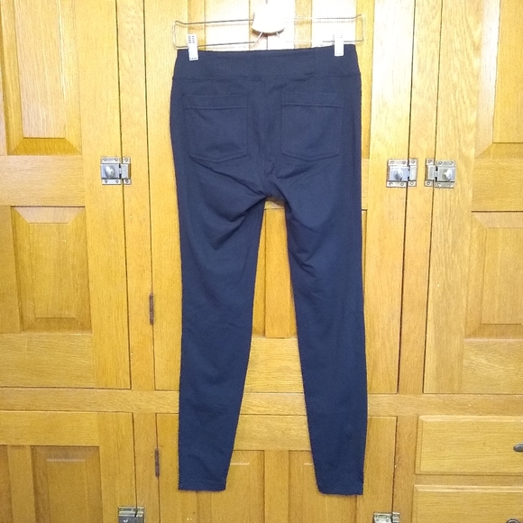 Athleta Metro black full length pocket leggings - Picture 3 of 8